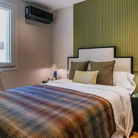 4 Bedrooms Center Cologne